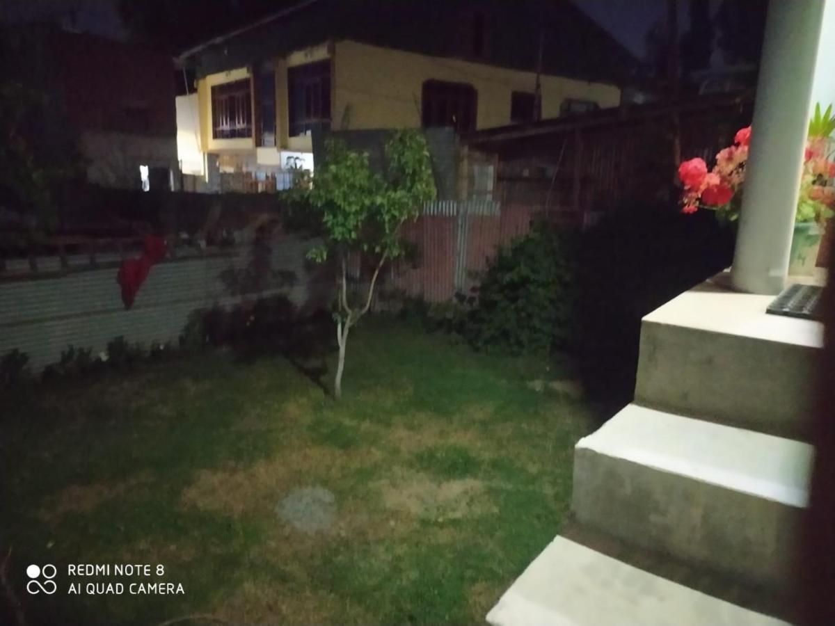 Nice One Palace Srīnagar エクステリア 写真