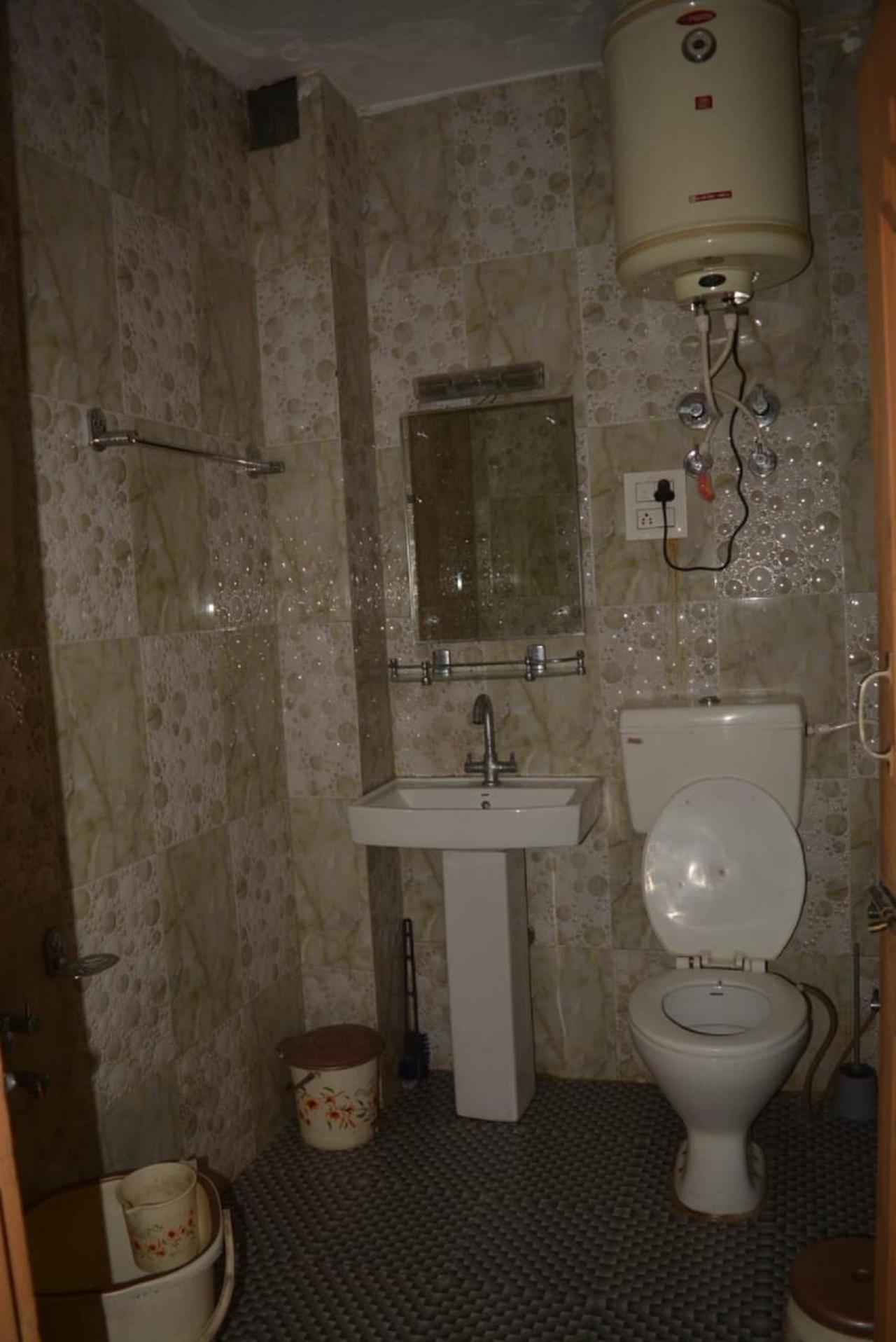 Nice One Palace Srīnagar エクステリア 写真
